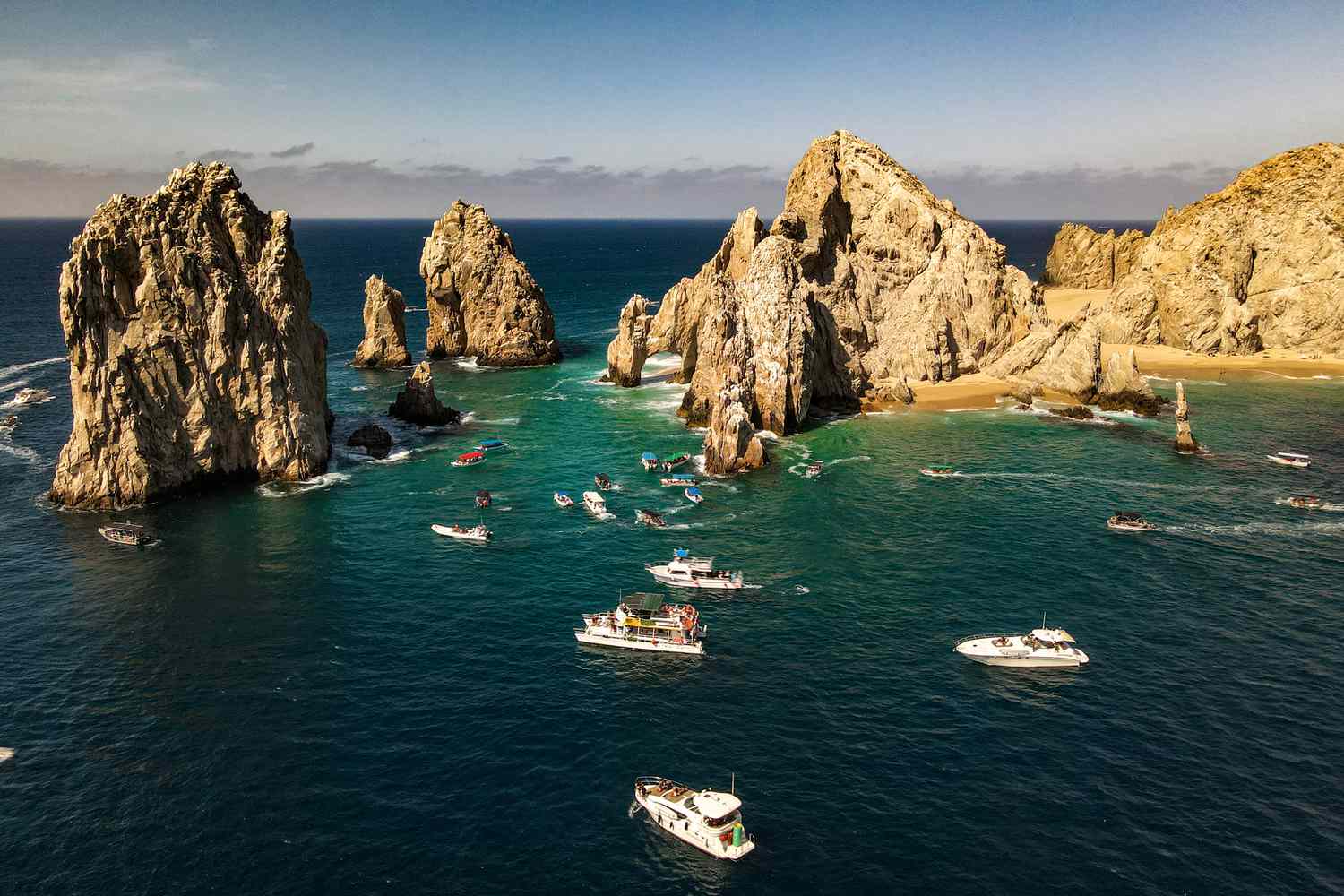 Insider Tips for Choosing the Best Resorts in Cabo San Lucas